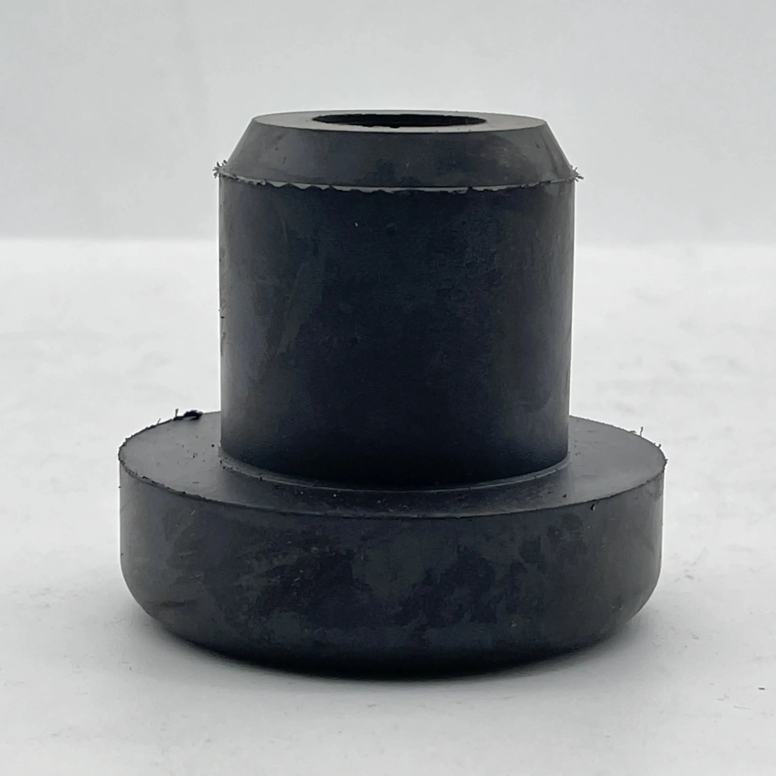 Genie Part # 102045GT – Isolator, Engine Vibration