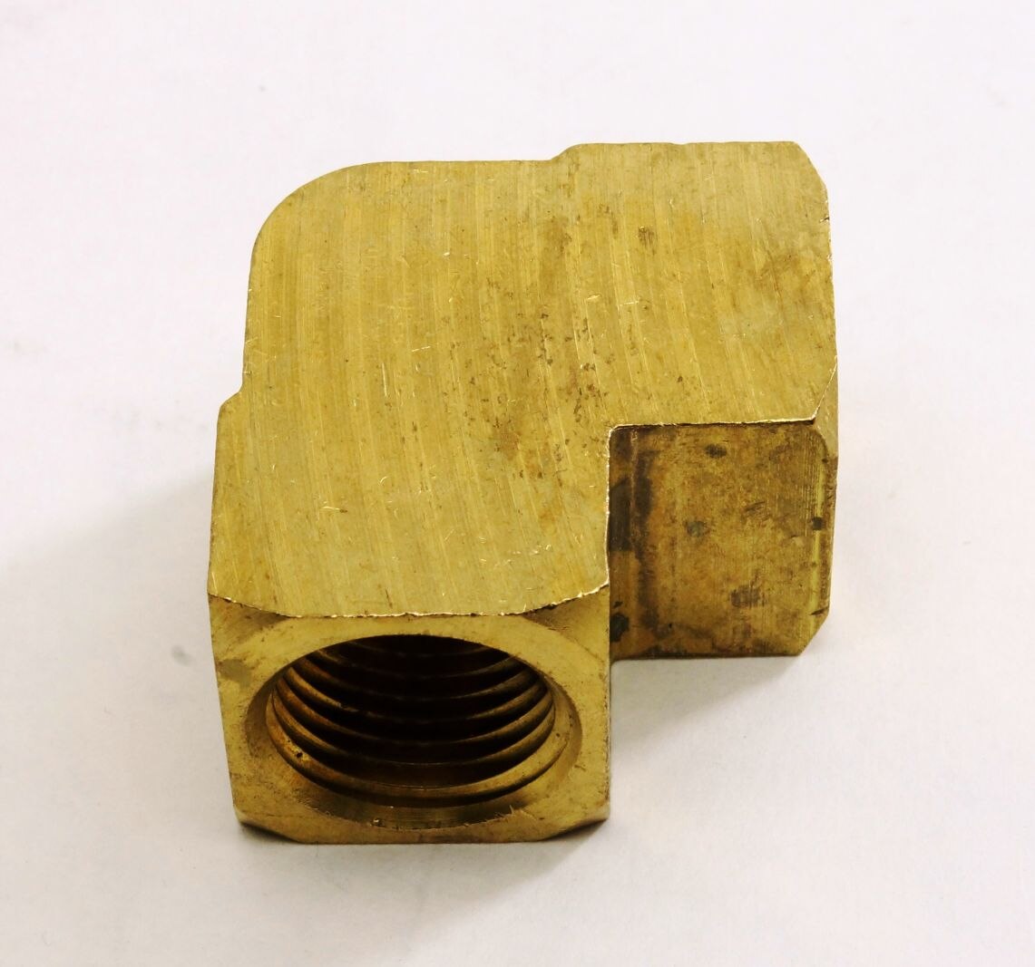 Genie Part # 41460GT – Elbow, 90 Degree, .5 NPT
