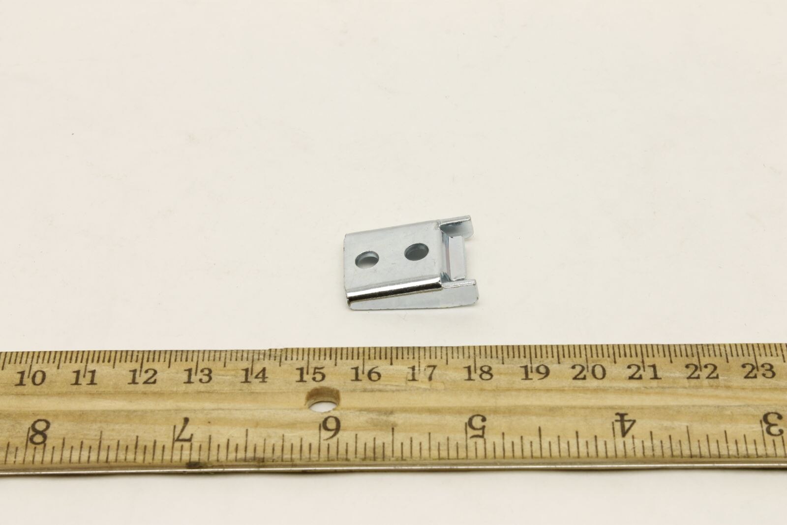 Genie Part # 62819GT – Keeper, Over Center Latch TMZ