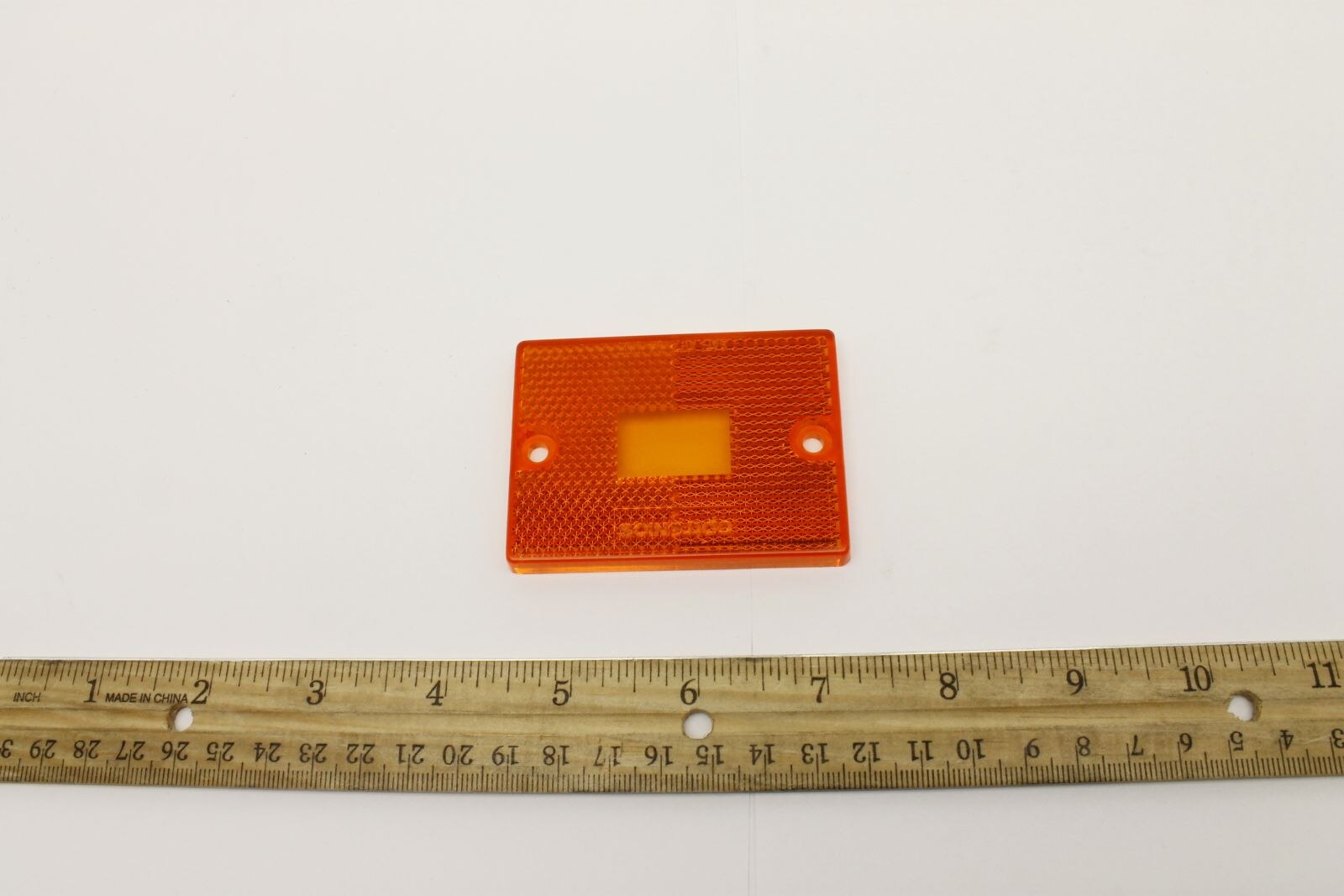 Genie Part # 65206GT – Side Light Lens