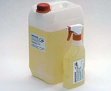 Kangaroo ALU-FIX OIL1.3 gal. canister and spray bottle 40010K