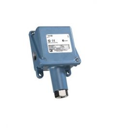 United Electric H100-702 SPDT Differential Pressure Switch 3-100 PSI NEMA 4