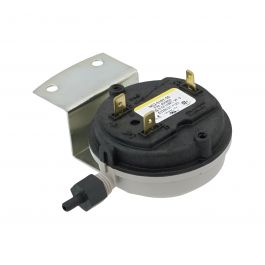 Cleveland Controls NS2-0167-00 Pressure Switch 0.52" WC