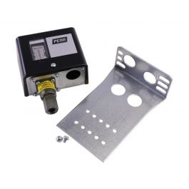 Johnson Controls P70CA-5 Pressure Control Switch Open/High Ammonia 50-450 PSI
