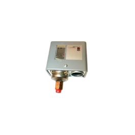 Johnson Controls P72CG-2 DPST Pressure Controller 50-240 PSI Adjustable Differential Style 15