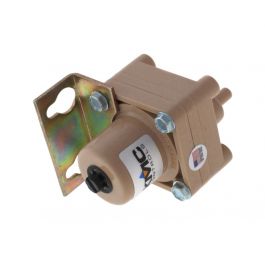 KMC Controls RCC-1112 Reversing Changeover Relay W/Bracket 8 PSI