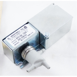 Honeywell RP419B1071 1/4" Electric Pneumatic Relay Barb 120V