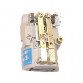 Johnson Controls T-4752-202 Heat/Cool Pneumatic Dual Temperature Thermostat Vertical Mount