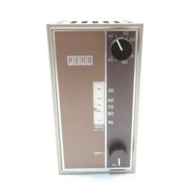Johnson Controls T22AAA-1 Line Voltage Heating Wall Thermostat 40°-90°F