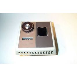Johnson Controls T23B-1 Fan Coil Thermostat Low-Medium-High 50-90°F